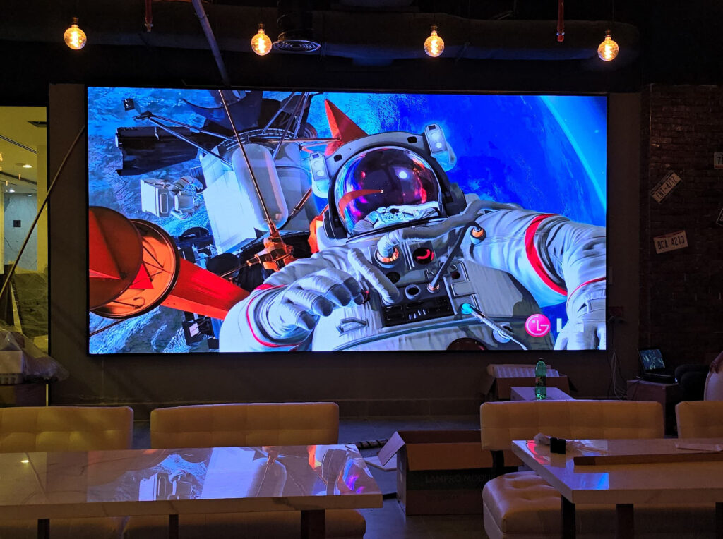 10 Advantages of Using LED Displays for Digital Signage