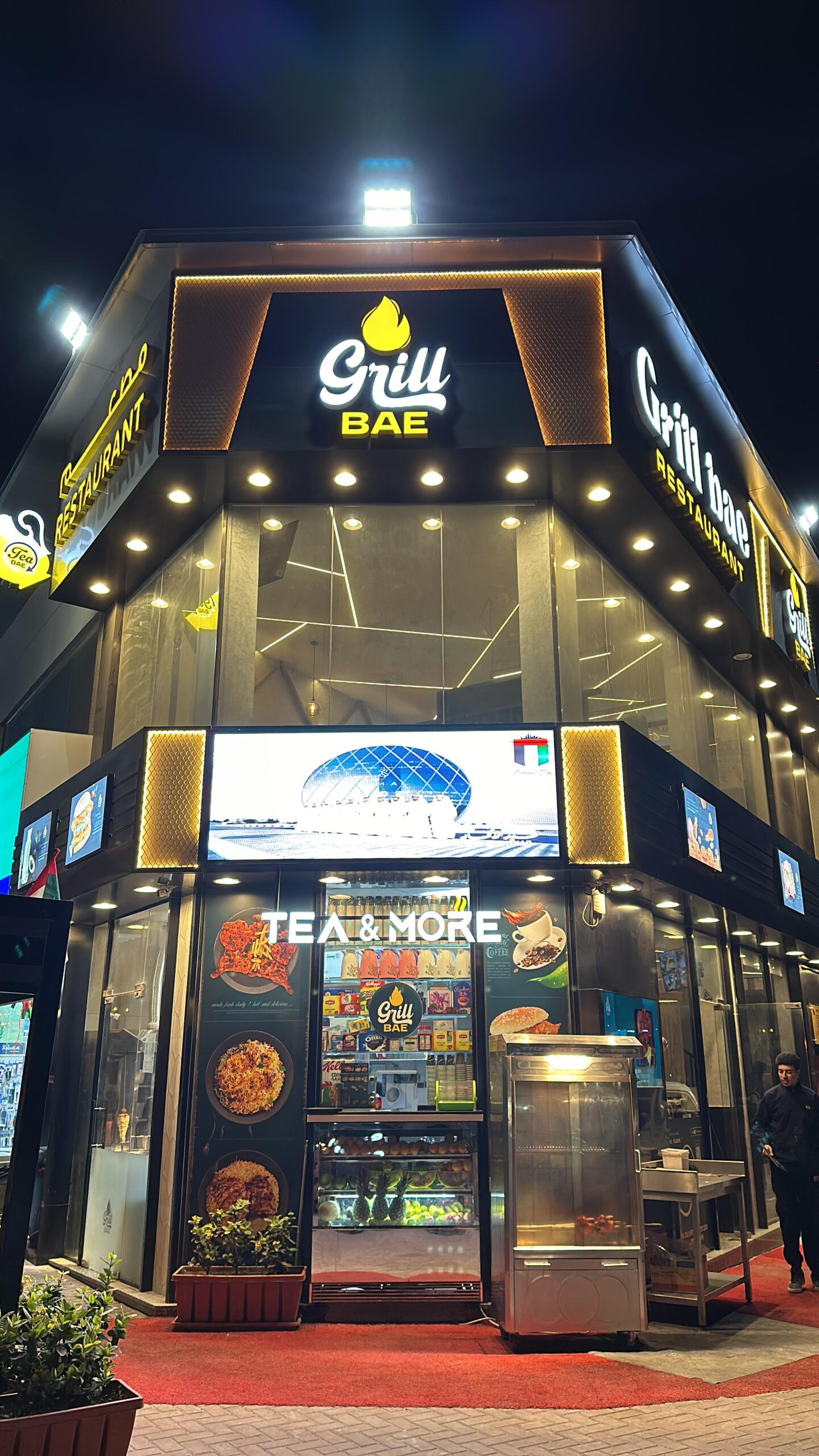 How Digital Billboards Help Brands Reach More People in Dubai
